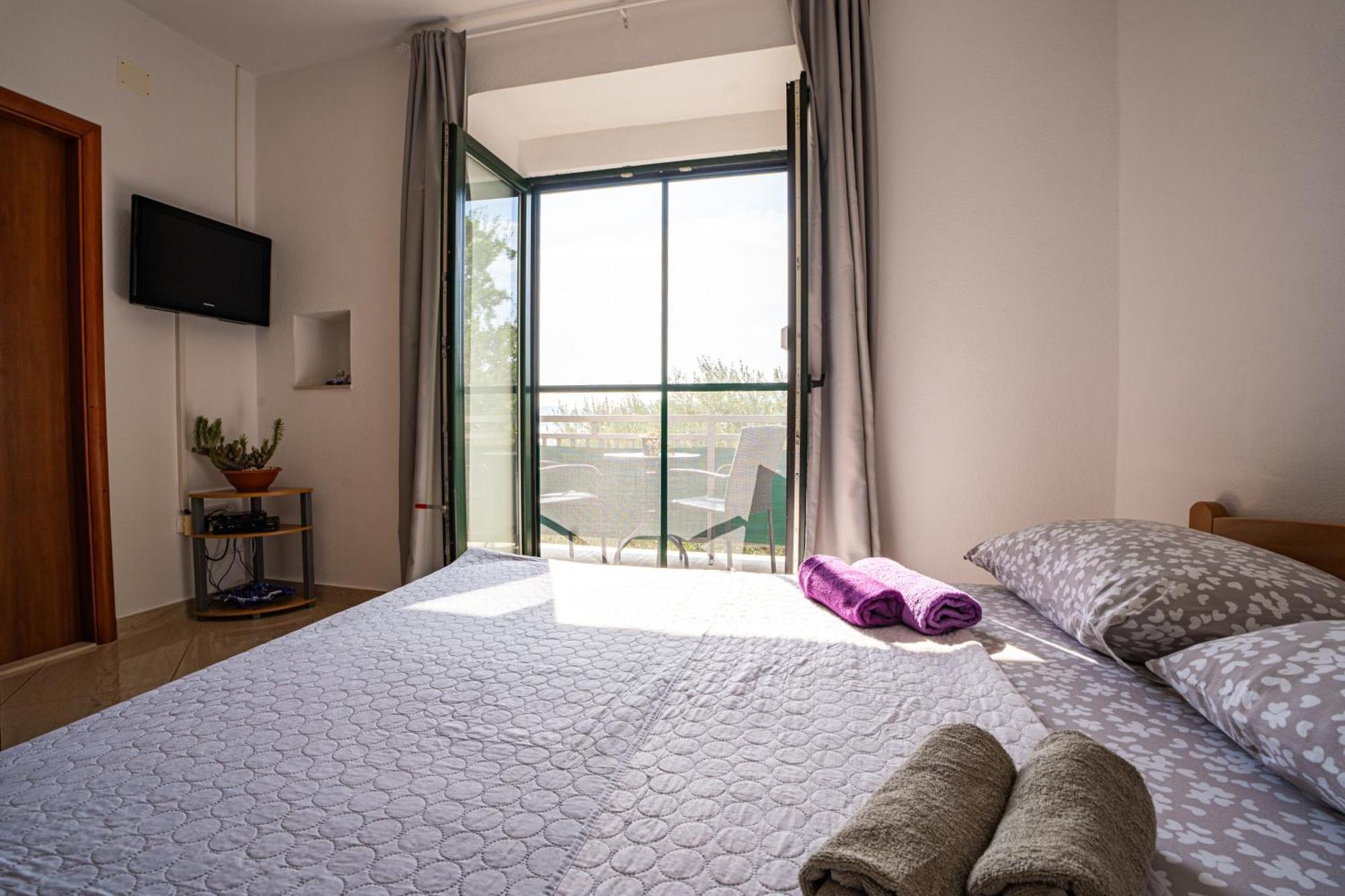 Apartmani Kremena Small Beach 200M Klek Kültér fotó