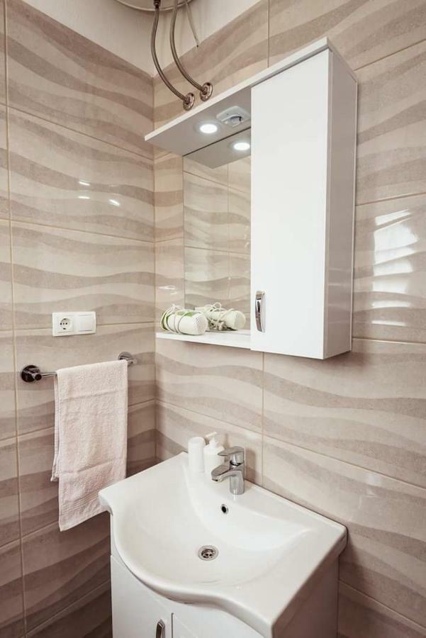 Apartmani Kremena Small Beach 200M Klek Kültér fotó