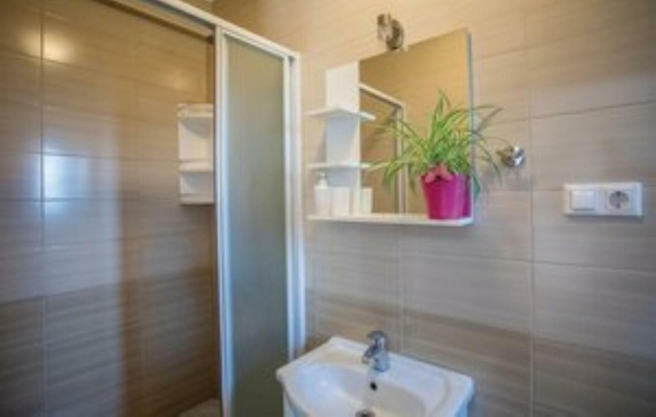 Apartmani Kremena Small Beach 200M Klek Kültér fotó